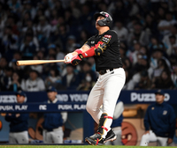 [포토]4회초 솔로포 황재균