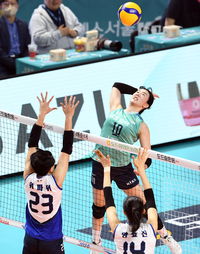 [포토]GS칼텍스 강소휘, 과감하게!