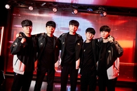 ‘기적은 없었다’ KT, 中 JDG에 1-3 패배…4강 진출 좌절[롤드컵 8강]