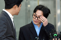 [포토]질문에 귀를 기울이는 지드래곤