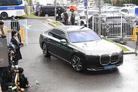 [포토]경찰서로 들어서는 지드래곤의 차량