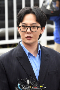 [포토]조사 전 인터뷰 하는 지드래곤