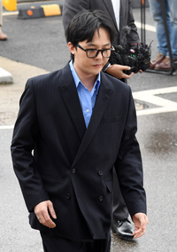 [포토]경찰서로 들어서는 지드래곤