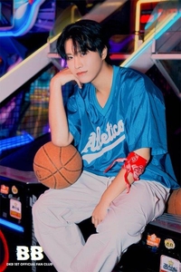 컴백 앞둔 다크비 테오, 음주운전 적발→팀 탈퇴 “용납할 수 없는 행동”