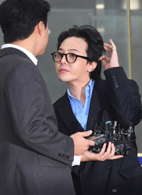 [포토]지드래곤, 머리 쓸어넘기며