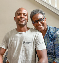 ‘블랙펜서’ 스턴트맨 배우, 비극적 교통사고로 자녀 셋과 함께 사망[할리웃톡]