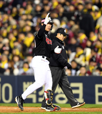 [포토] 황재균, 8회 중전안타