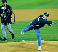 [포토]'한국시리즈 시구는 행복이죠' 정우성