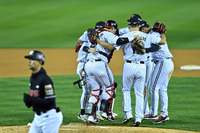 [포토]'승리 세리머니가 빠져서야'