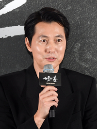 [포토]'서울의 봄' 출연 소감 밝히는 정우성