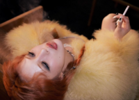 현아, 담배 연기에 둘러싸인 파격 섹시美