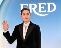 [포토]모델 뺨치는' 펜싱선수 김준호