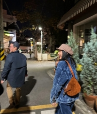 이혜영, 폐암 투병 중 고생한 ♥남편에 유쾌한 인사 “어쩌라구”