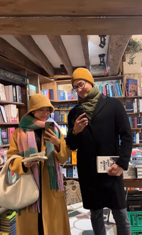 ‘품절남’ 다니엘 헤니, 日아내와 커플모자 에펠탑 키스…달달한 파리여행