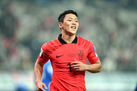 [포토]'오늘도 제 세리머니는' 황희찬