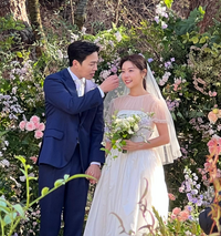 박소진♥이동하, 계절잊은 야외결혼식…막내 혜리의 축사 “나의 햇살같은 소진 언니”