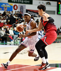 [포토] 존슨 '과감한 돌파'