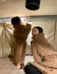 ‘리틀 최지우’ 커플룩에 웃음 터진 최지우, 다정한 모녀 캠핑 근황
