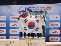 우슈 산타 홍민준, 세계선수권 금메달 포효…창술 ‘미녀검객’ 서희주 은메달