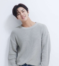 펜타곤 홍석, 전종서와 한솥밥…앤드마크와 전속계약[공식]