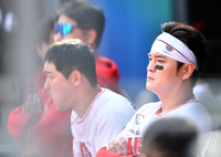 팬들이여, 함부로 은퇴를 논하지 말자···Plz [최익성의 정면돌파]