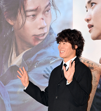 [포토]'실물보다 더 잘생긴 저를 확인해봐요' 외계+인 2부 진선규