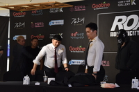 [포토] “지금 한 판 붙자” 윤형빈 향해 도발하는 日 쇼유 니키