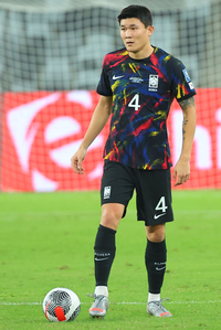 왼쪽 불안해도 6경기 연속 무실점 쾌거, 김민재가 지휘하는 포백 라인 ‘이상 무’