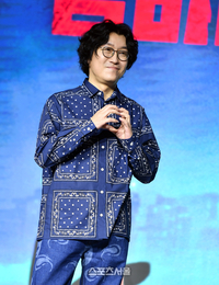 ‘꽈추형’ 홍성우, 직원에 “개XX” 욕설? 직장 내 괴롭힘-강제추행 의혹