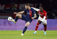 ‘뛰지 않고도’ 이강인, 음바페와 웃음꽃+하키미에 발길질…브로맨스 재가동