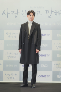 ‘서울의 봄’ 이태신→청각장애 화가로 변신 정우성 “소통의 의미부터 장애에 대한 인식까지 되짚길”[SS현장]