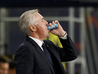 텐 하흐 ‘진짜’ 물러나나…후임자 찾는 맨유, 안첼로티 감독에게 제안서 제출