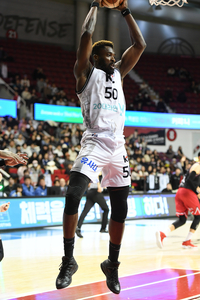 KT 마이클 에릭, 발목 부상으로 KCC전 결장[SS현장]