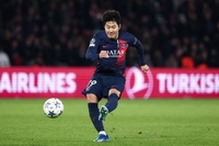 메시와 비교되는 이강인, “슈퍼스타” 집중조명까지…PSG 입단 5개월 만에 확 달라진 존재감