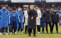 [포토]2부 강등 수원 삼성, 사과하는 이준 대표