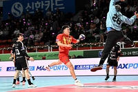 상무피닉스, SK호크스에 극적인 승리 거두고 3연패 사슬 끊어