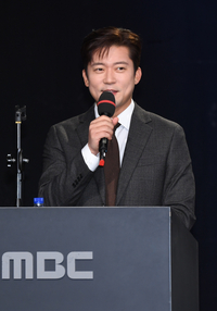 [포토]김대호 아나운서, '오늘은 사회자로!'