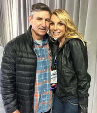 딸 브리트니 스피어스와 600억 소송 父, 최근 다리 절단 수술 받아[할리웃톡]