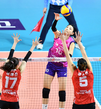 [포토]'페퍼 이중블로킹에 강타' 김연경