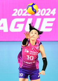 ‘프로 데뷔 18주년’ 김연경 “오래했구나 싶다, 올 시즌 한번 열심히 해볼게요”[현장인터뷰]