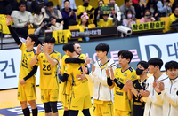 고윤정, 썸남에게 직진! 숙취해소제 건네며 사랑 고백