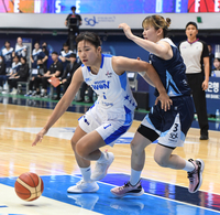 [포토]돌파 성공하는 우리은행 박지현