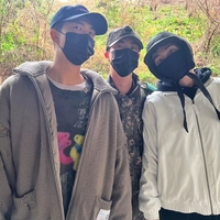 동생들 배웅 위해 휴가 쓴 BTS 맏형 진 “조심히 다녀와 내 새끼들”