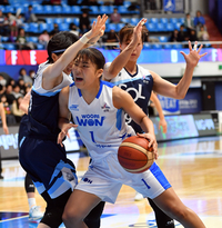 [포토]‘골밑을 향해’ 박지현