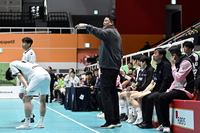 ‘분데스리가 전설’ 윤경신 감독 이끄는 두산, 충남에 26-18로 승리 [핸드볼H리그]