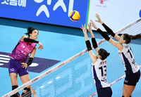 [포토]흥국생명 김연경의 스파이크 공격