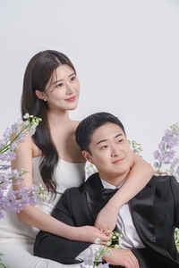 “퓨처스 시절부터 도와주고 격려” 키움 투수 김재웅, 임지은 씨와 백년가약