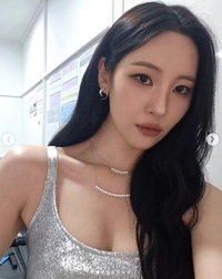 선미, 어떤 드레스든 완벽 소화 ‘성숙한 섹시美’