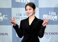 장나라 “집 생각에 고된 촬영 버텨”…남편 질문에는 ‘배시시’[SS현장]