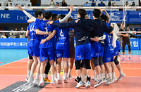 누가 페이스 떨어질 것이라 했나…3R 5승1패 2위로 마친 삼성화재, 6년 만의 봄배구 희망 커진다